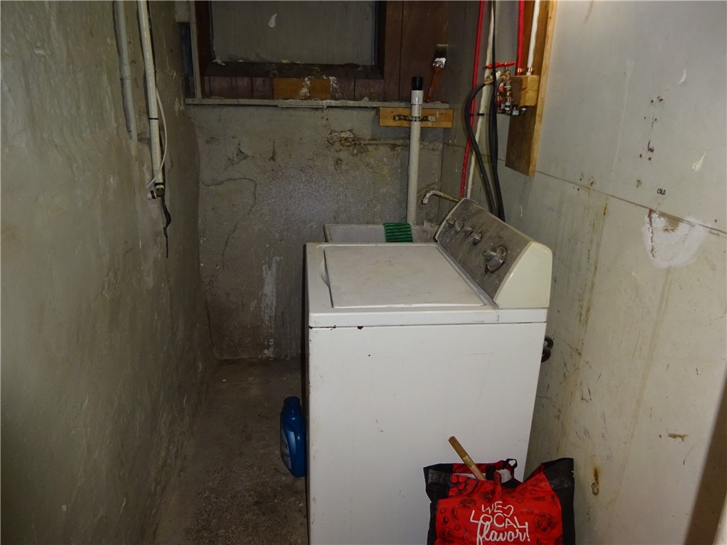 115 Murray Street Rochester, NY 14606 - Photo 31 of 35 Laundry area in the basement for Apt #3.