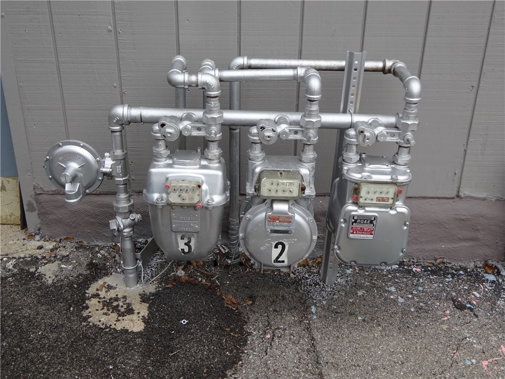 115 Murray Street Rochester, NY 14606 - Photo 7 of 35 Separate gas meters.