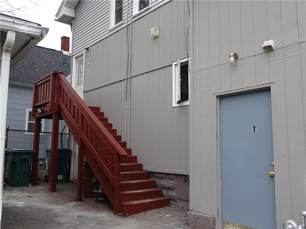115 Murray Street Rochester, NY 14606 - Photo 8 of 35 Steps leading to the rear entrance to Apt. #2.
