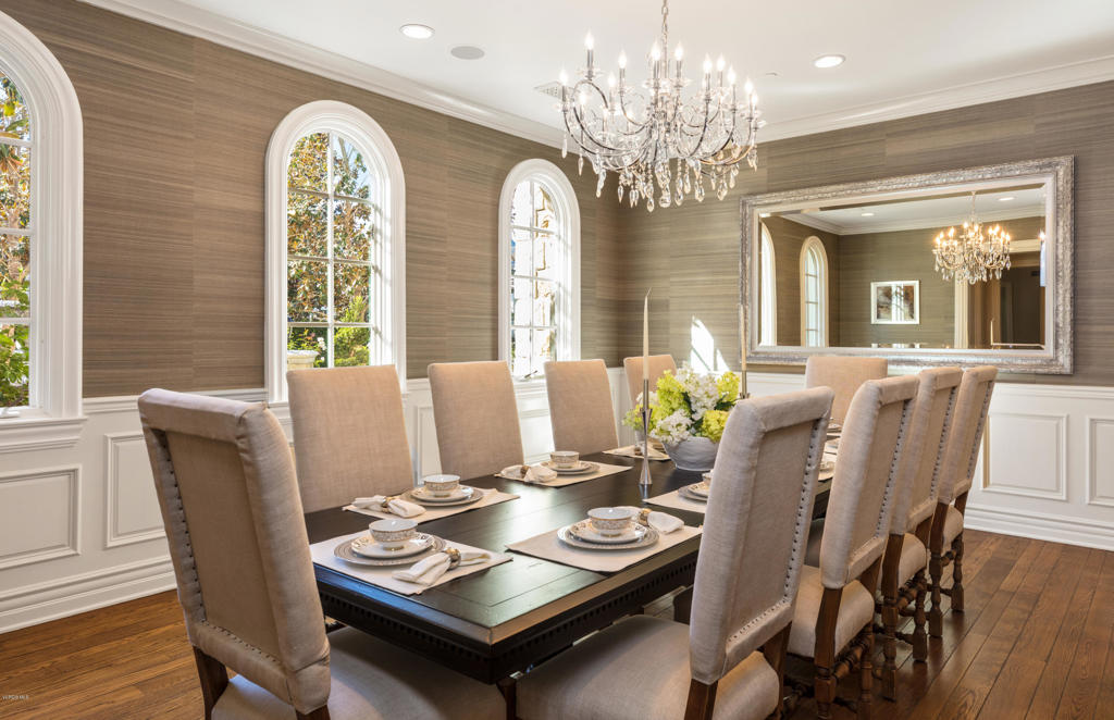 2705 Elderoak Road Thousand Oaks, CA 91361 - Photo 9 of 20 a view of a dining room with furniture and chandelier