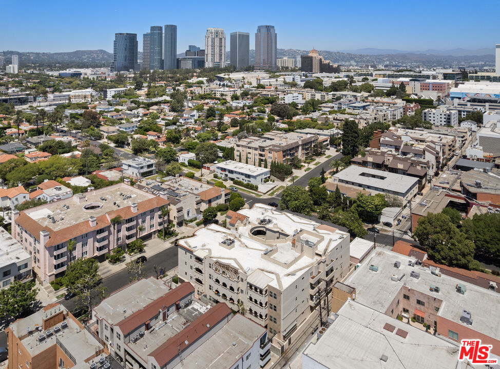 10364 Almayo Avenue, Unit 205 Los Angeles, CA 90064 - Photo 27 of 27