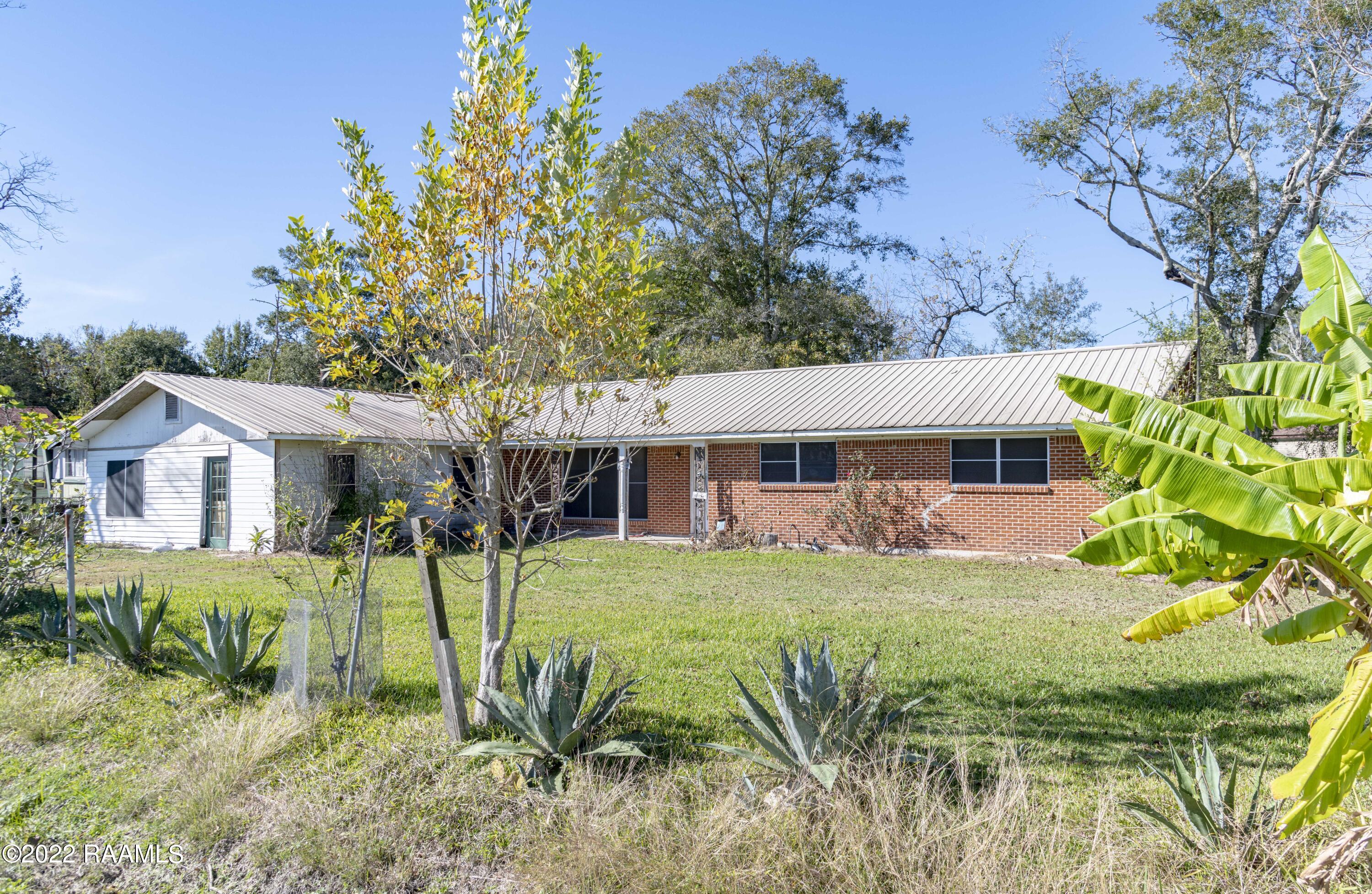 128 Prairie Road North Franklin, LA 70538 - Photo 1 of 10 128 Prairie Rd Front 1-2