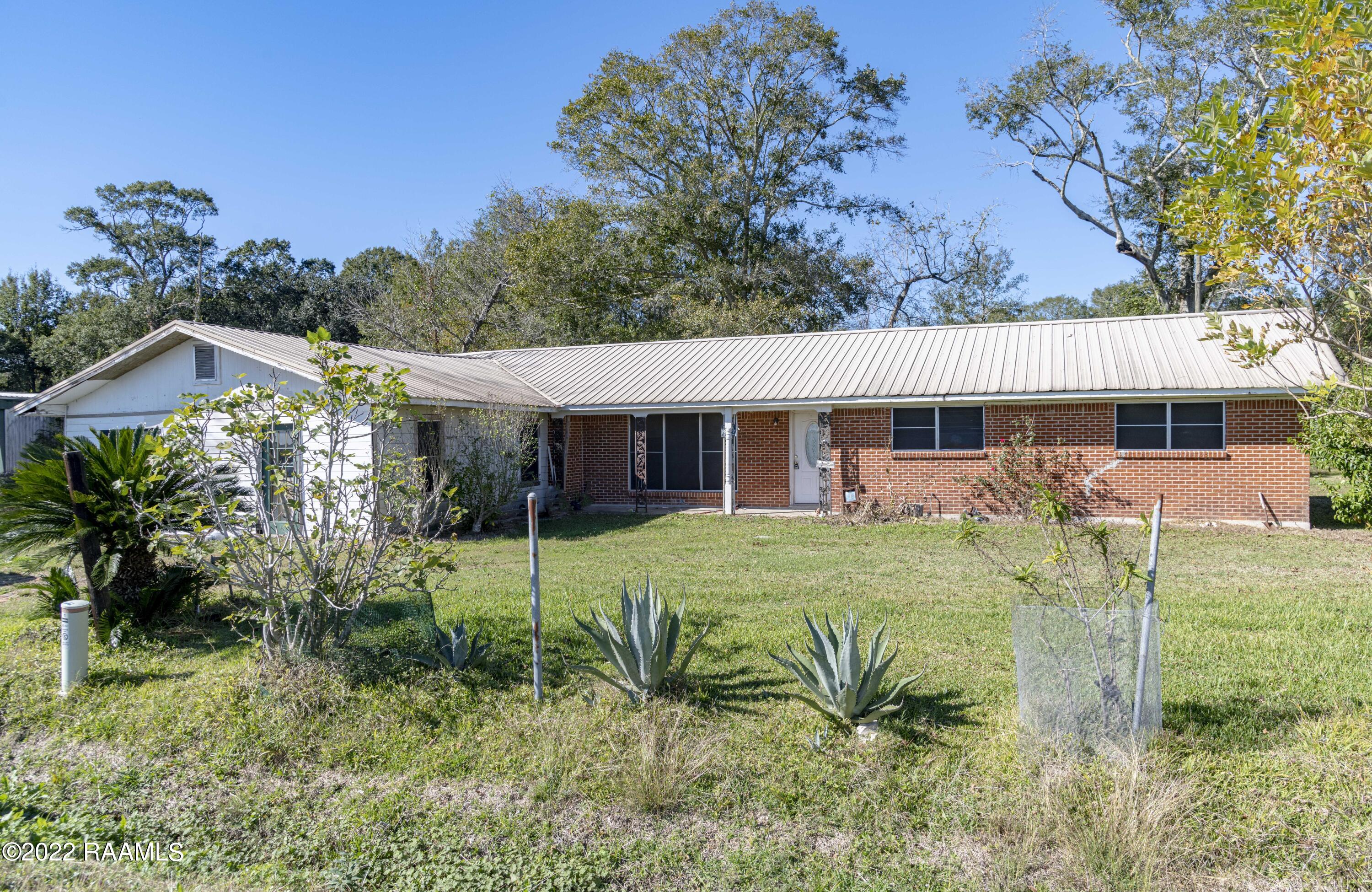 128 Prairie Road North Franklin, LA 70538 - Photo 2 of 10 128 Prairie Front 2-2