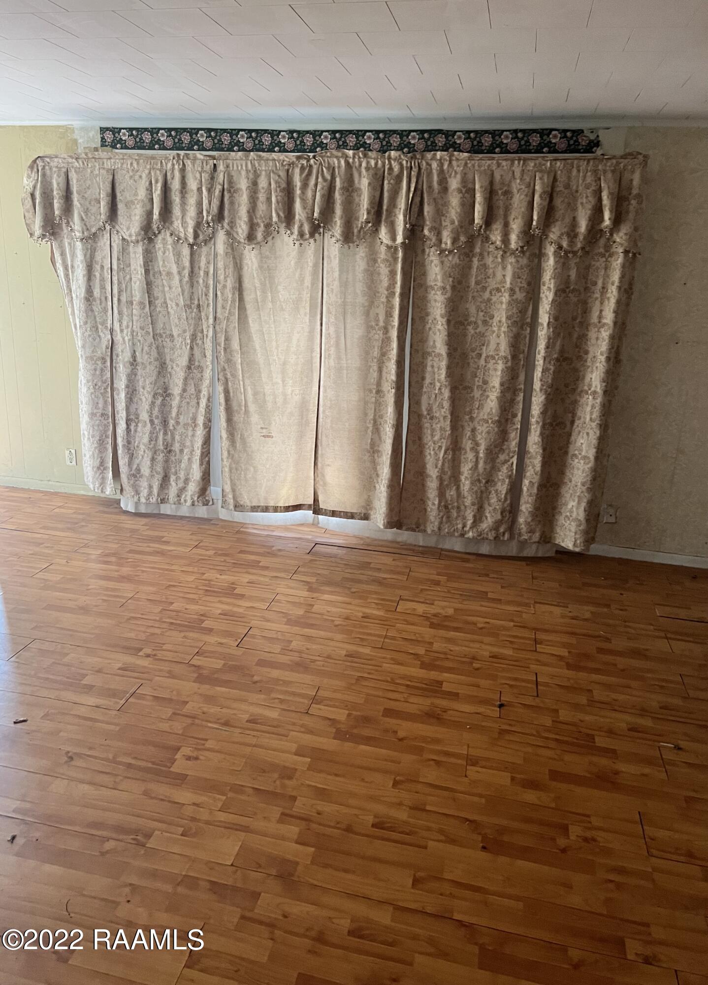 128 Prairie Road North Franklin, LA 70538 - Photo 3 of 10 Living room