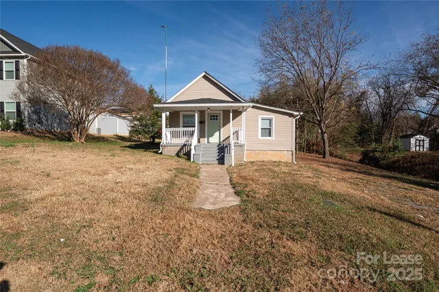 $1,400 | 103 East Louisiana Avenue, Bessemer City, NC 28016