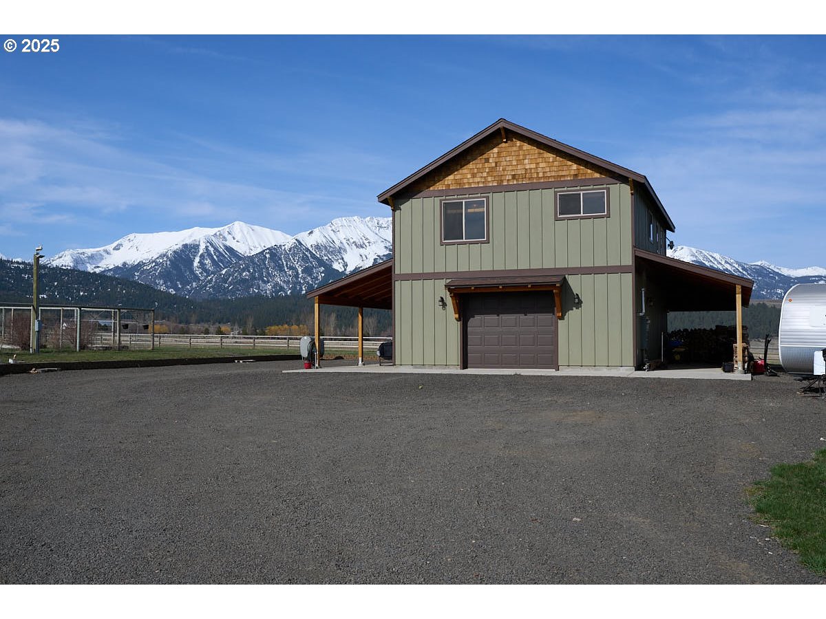 86508 Fort Road Joseph, OR 97846 - Photo 3 of 39