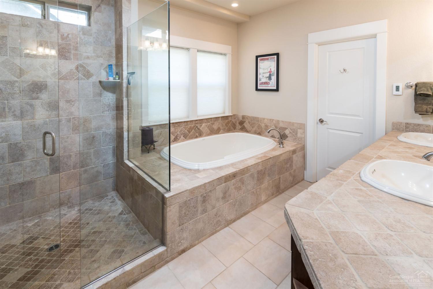 61837 Fall Creek Loop Bend, OR 97702 - Photo 11 of 22 Additional Photo