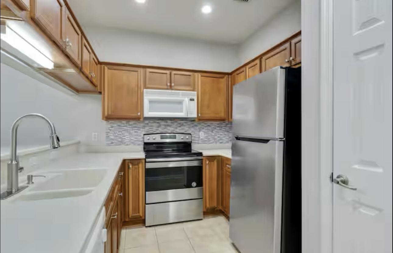 1320 Hendrix Road, Unit 104 Tallahassee, FL 32301 - Photo 10 of 26 Gallery Image 10