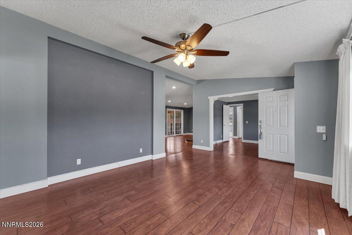 17235 Waxwing Street Reno, NV 89508 - Photo 12 of 49 14-17235 Waxwing St Reno NV 89508 (14 of