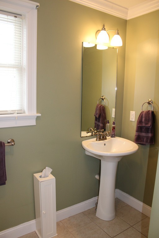 4 Judith Road Hudson, MA 01749 - Photo 11 of 29 Gallery Image 11