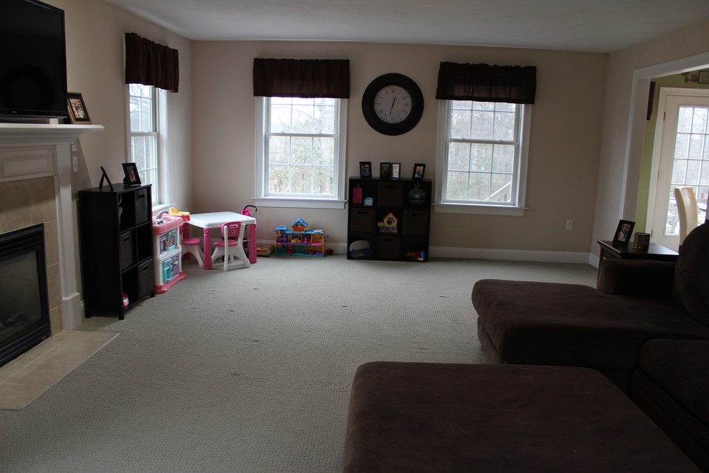 4 Judith Road Hudson, MA 01749 - Photo 17 of 29 Gallery Image 17