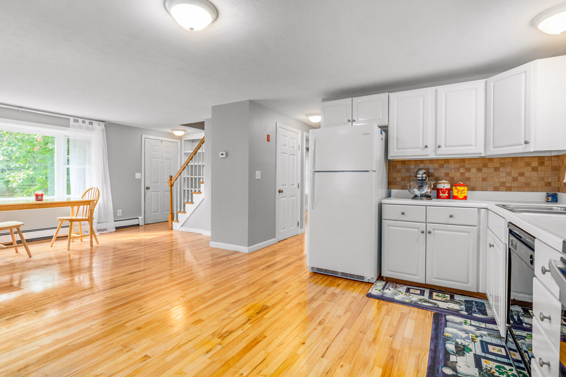 533 Sam Allen Road Sanford, ME 04073 - Photo 9 of 37 Secoast-Re-Photos-21
