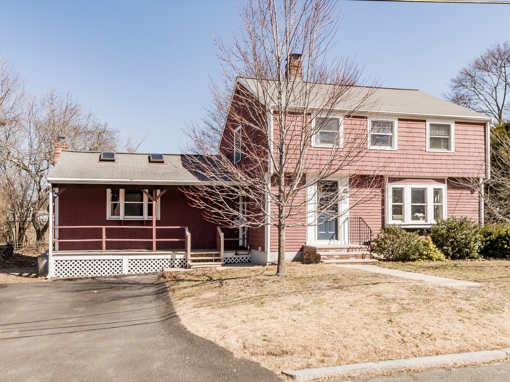 15 Nathaniel Road Winchester, MA 01890 - Photo 2 of 35 Gallery Image 2