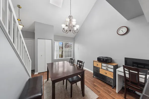 $335,000 | 445 Le Parc Circle, Buffalo Grove, IL 60089