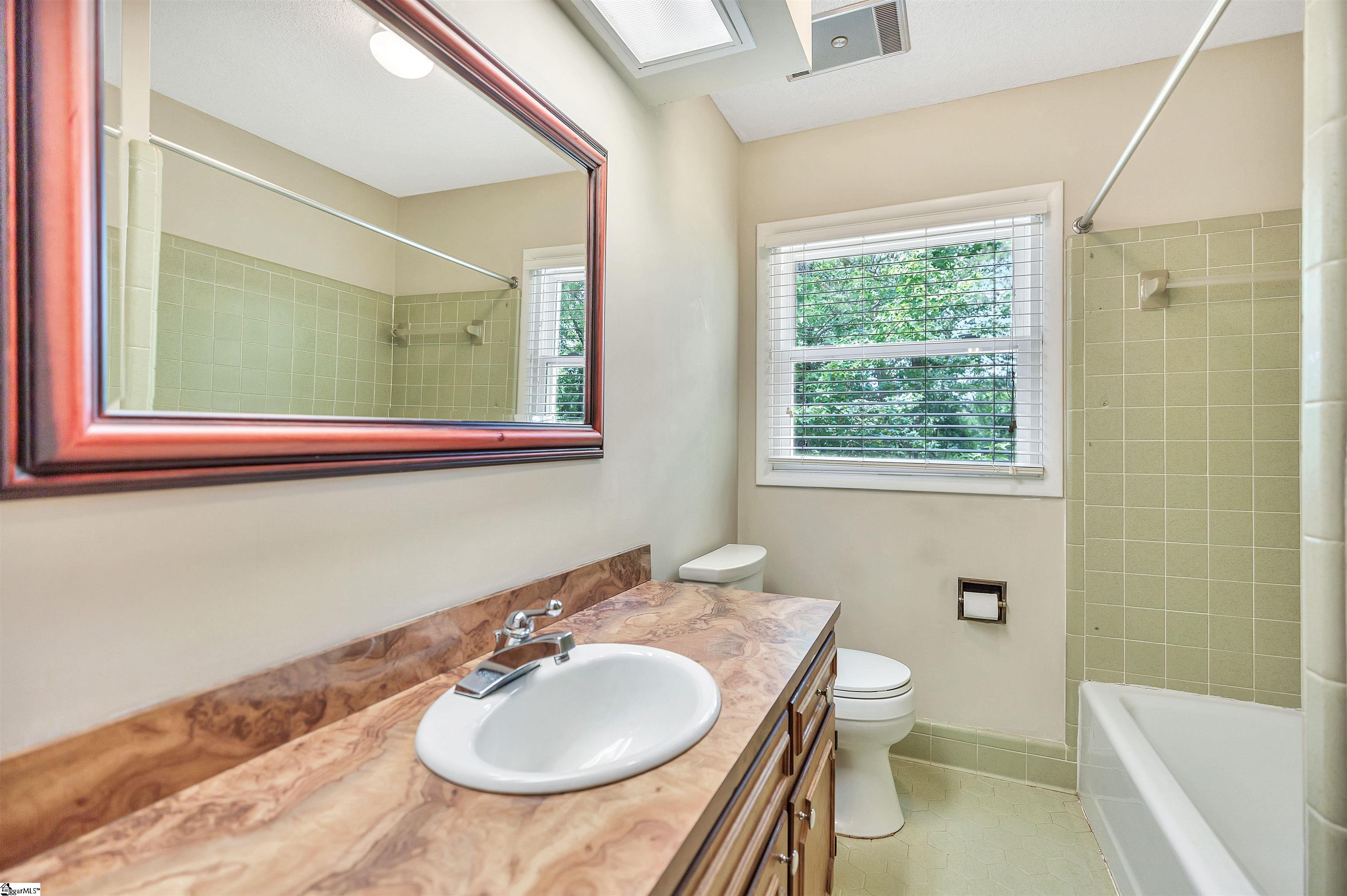 421 Cathey Road Anderson, SC 29621 - Photo 17 of 35