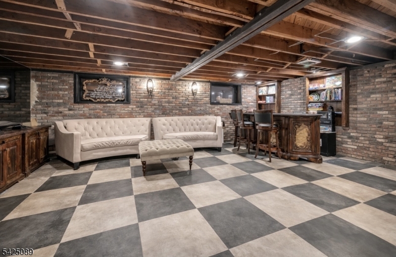 28 Glenroy Road East Fairfield, NJ 07004 - Photo 23 of 31