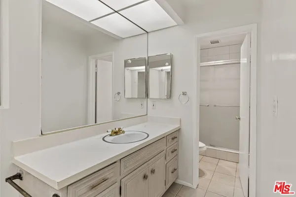 $6,880 | 1033 6th Street, Unit 110B, Santa Monica, CA 90403