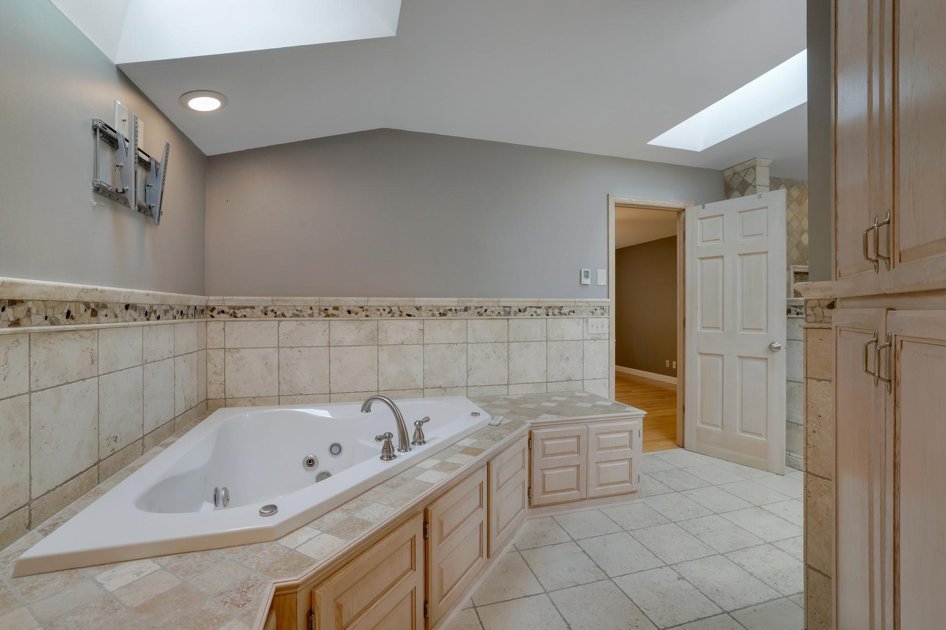 3508 Silver Lake Road Northeast St. Anthony, MN 55418 - Photo 35 of 64 Gallery Image 35