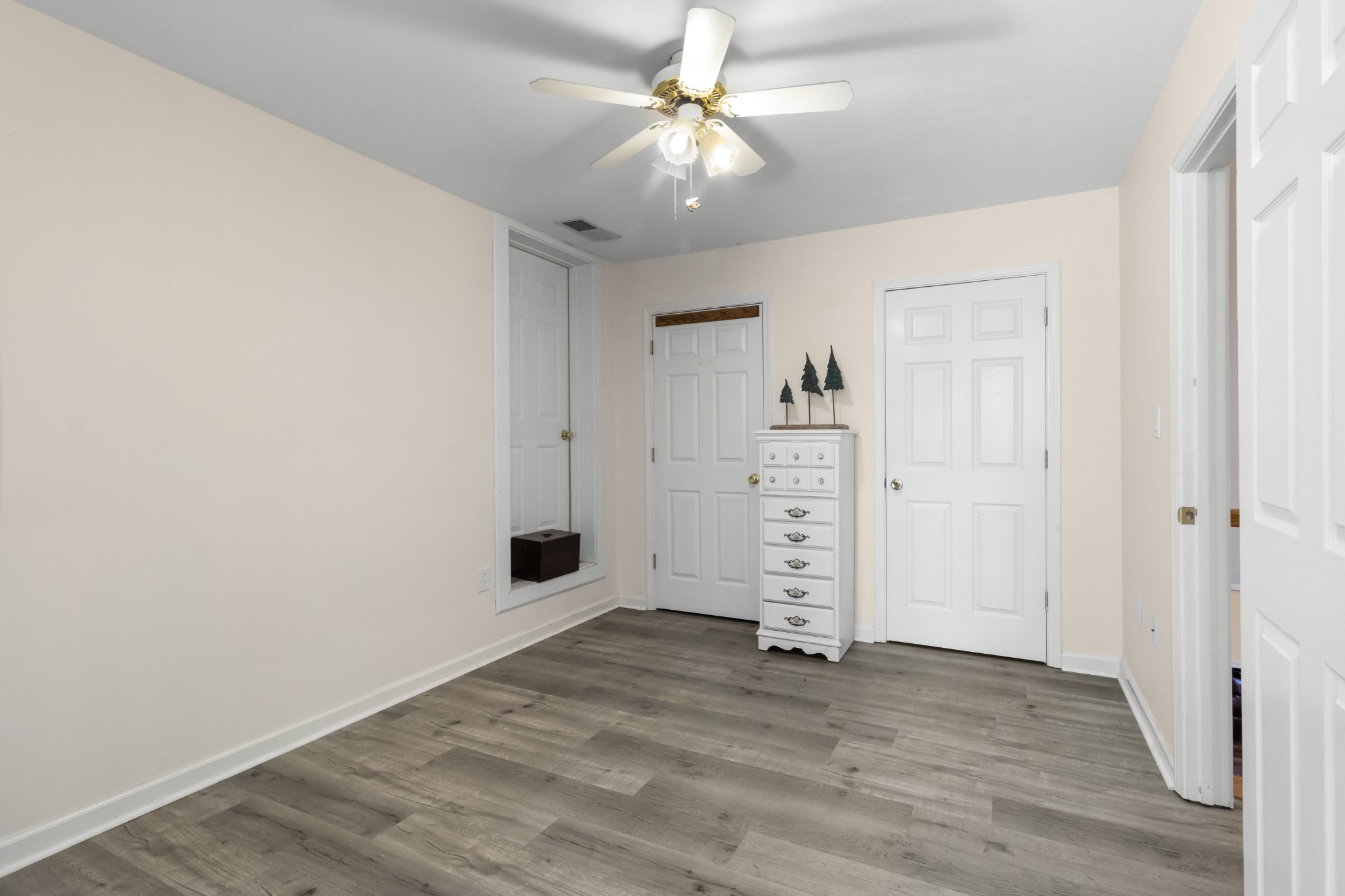 3710 Marthas Chapel Road Cunningham, TN 37052 - Photo 34 of 50 wooden floor in an empty room