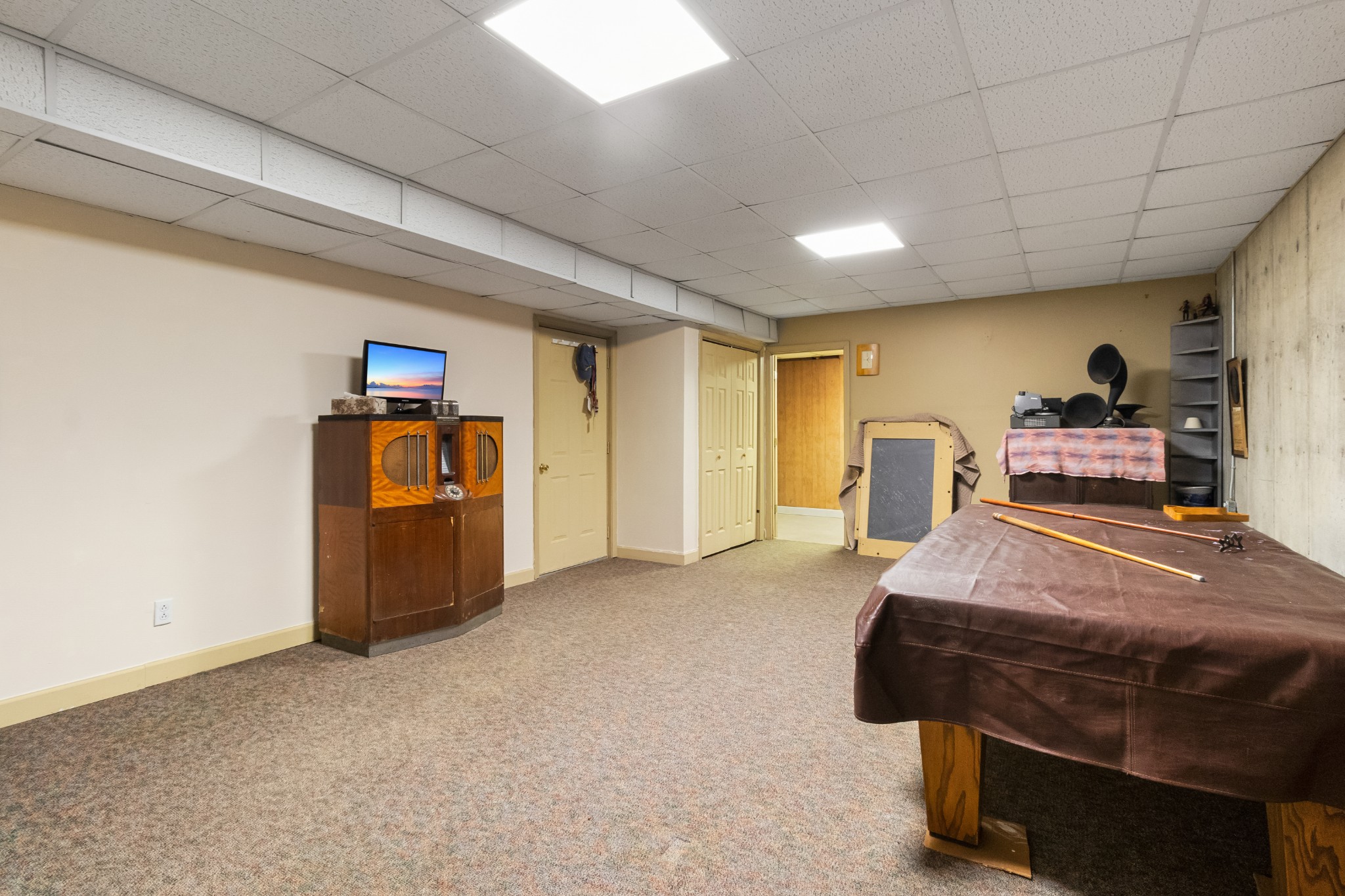 3710 Marthas Chapel Road Cunningham, TN 37052 - Photo 37 of 50 a bed room with a bed and a tv