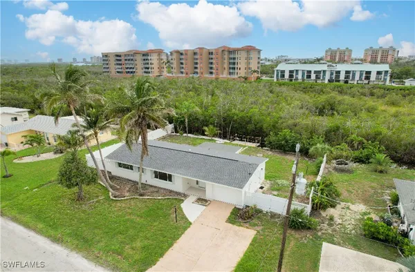 a view of building with outdoor space