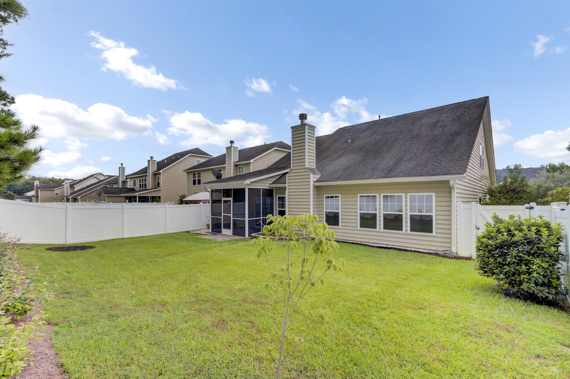 318 Bracken Fern Road Moncks Corner, SC 29461 - Photo 32 of 45 32_32_mls