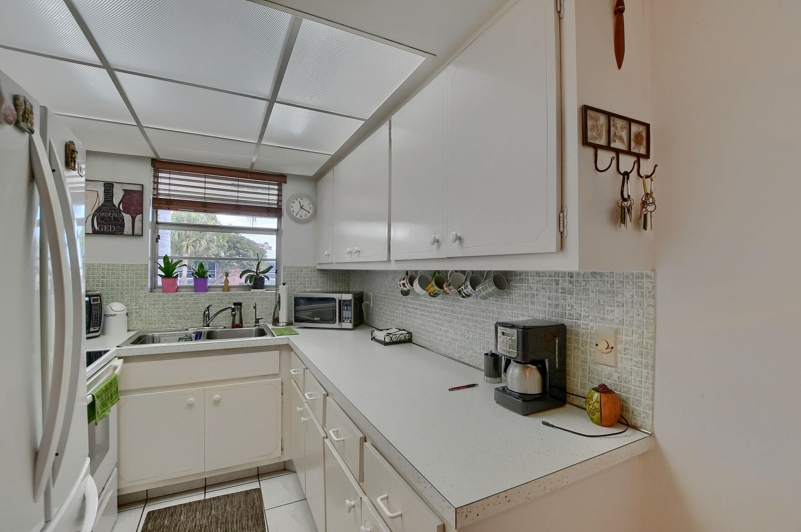 30 Southeast 13th Street, Unit B5 Boca Raton, FL 33432 - Photo 9 of 26 EBF_9200-HDR(5)