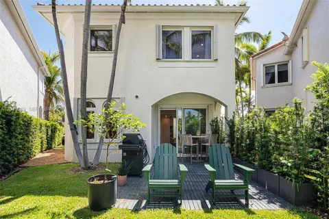 $1,749,000 | 20940 Northeast 31st Place, Aventura, FL 33180