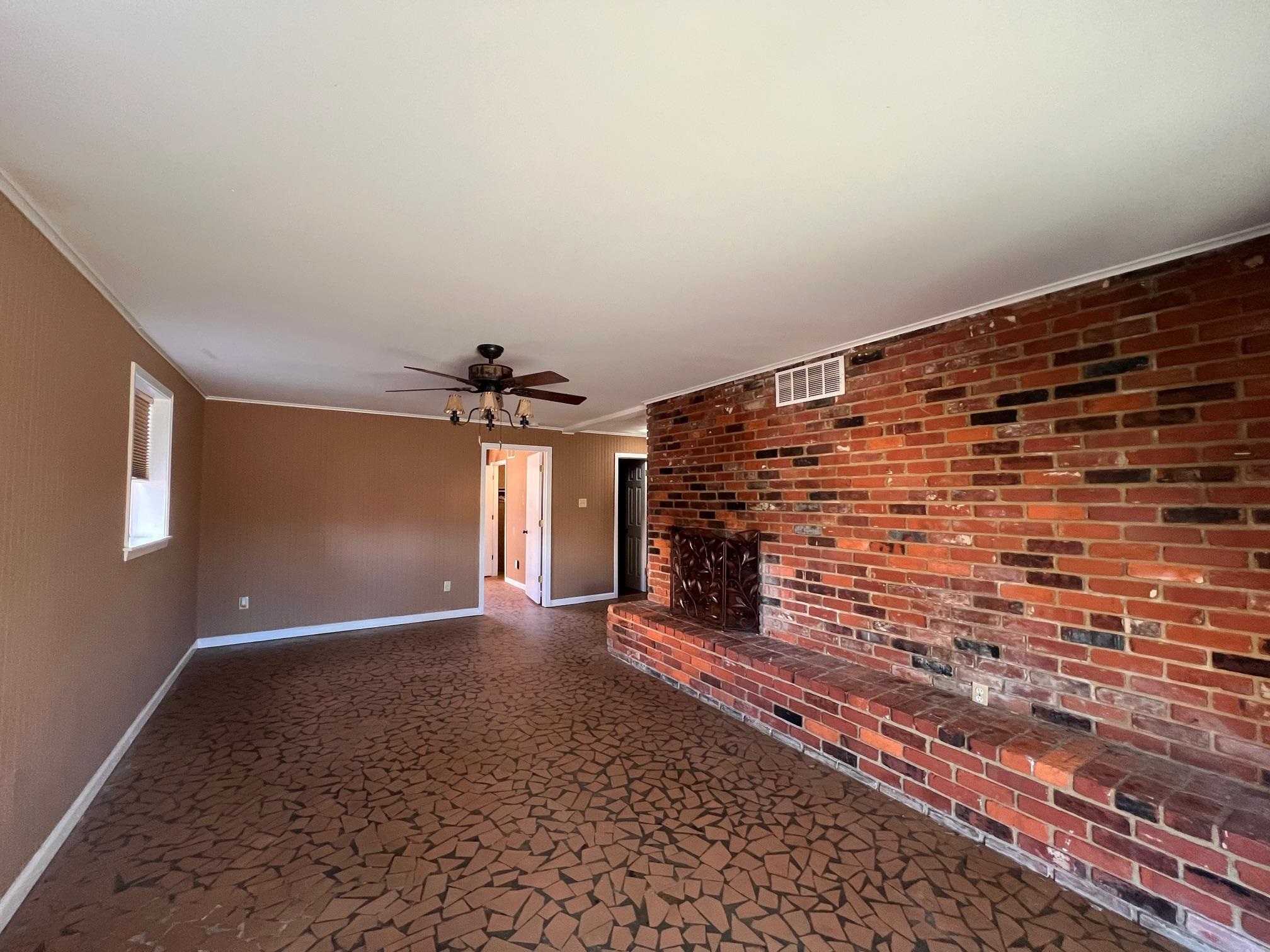 3034 Laurencekirk Road Memphis, TN 38128 - Photo 19 of 27 a view of an empty room