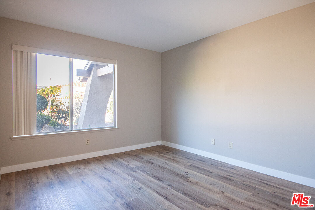 22719 Brandywine Drive Calabasas, CA 91302 - Photo 25 of 35