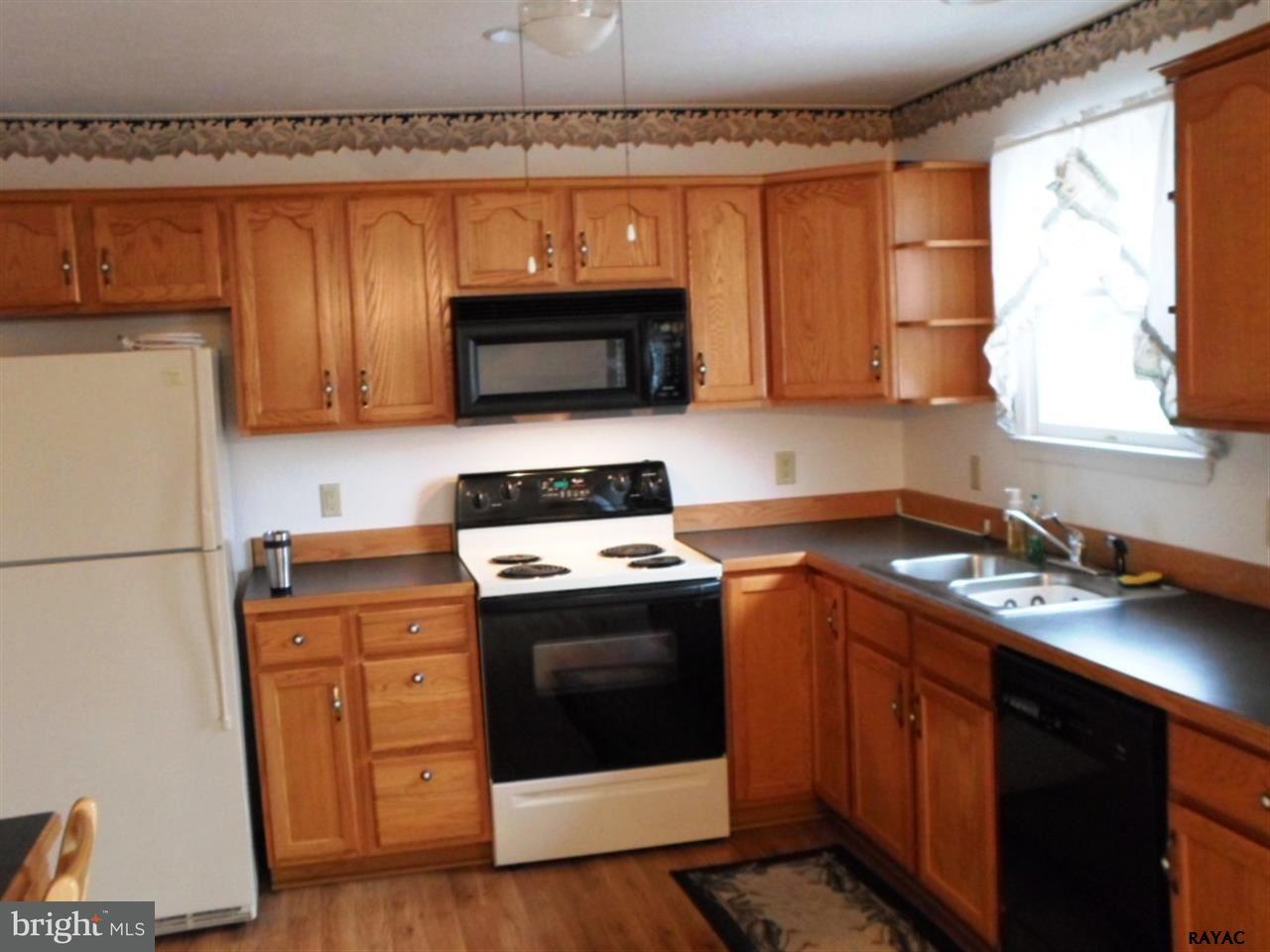 428 Springbrook Court Hanover, PA 17331 - Photo 6 of 13 Gallery Image 6