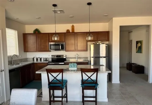 $2,195 | 5980 East Drosetta Avenue, Pahrump, NV 89061
