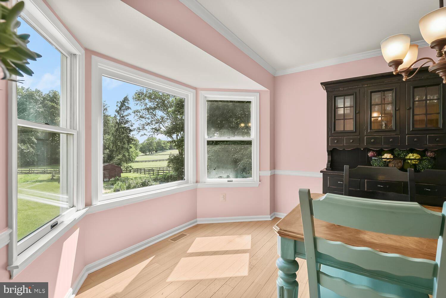 655 Streaker Road Sykesville, MD 21784 - Photo 13 of 64 Dining Room | Bow Window