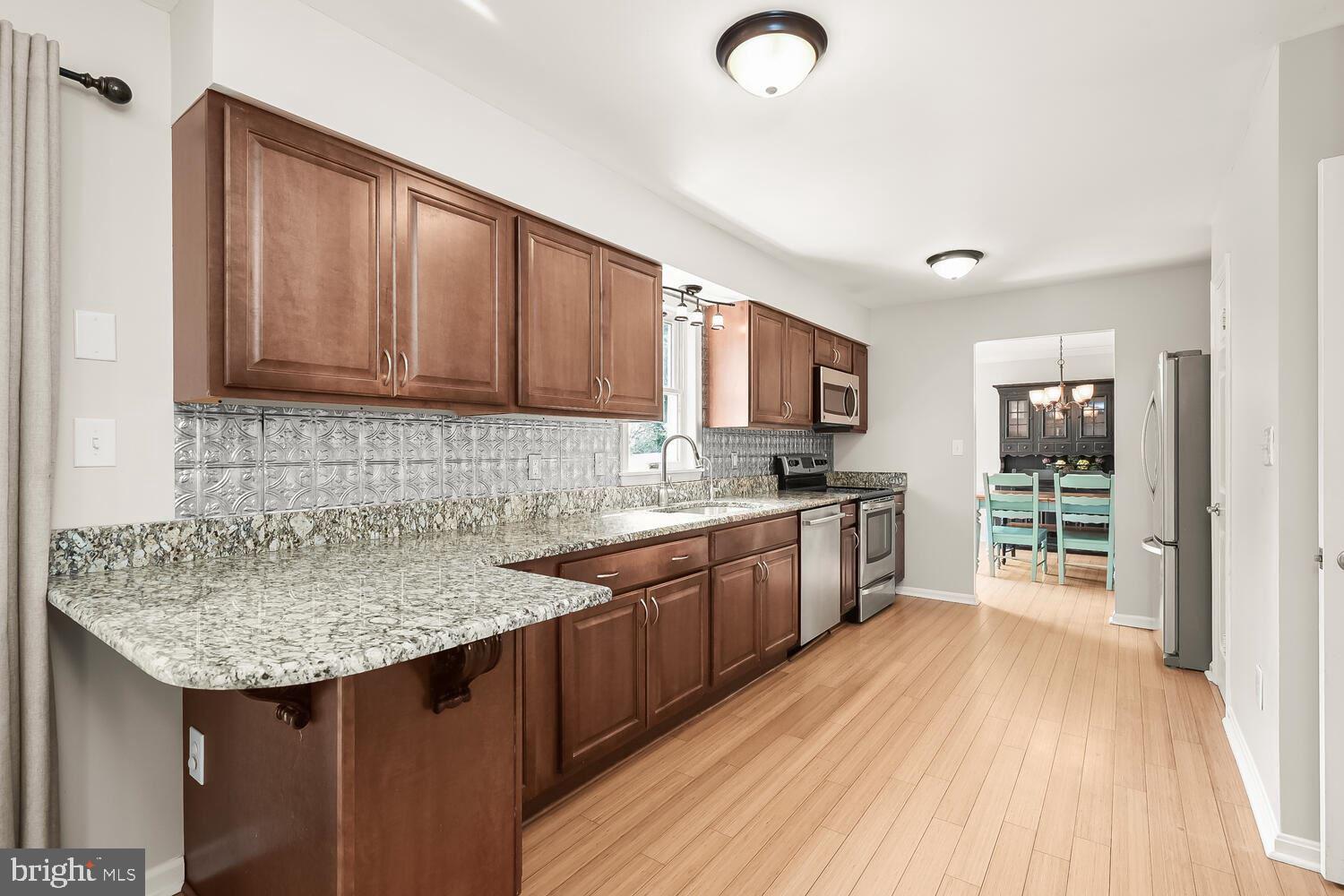 655 Streaker Road Sykesville, MD 21784 - Photo 15 of 64 Decorative Backsplash