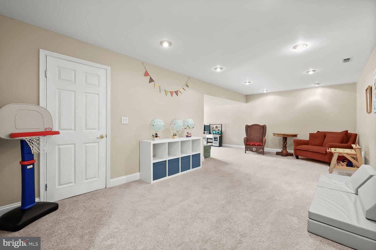 655 Streaker Road Sykesville, MD 21784 - Photo 37 of 64 Game Room