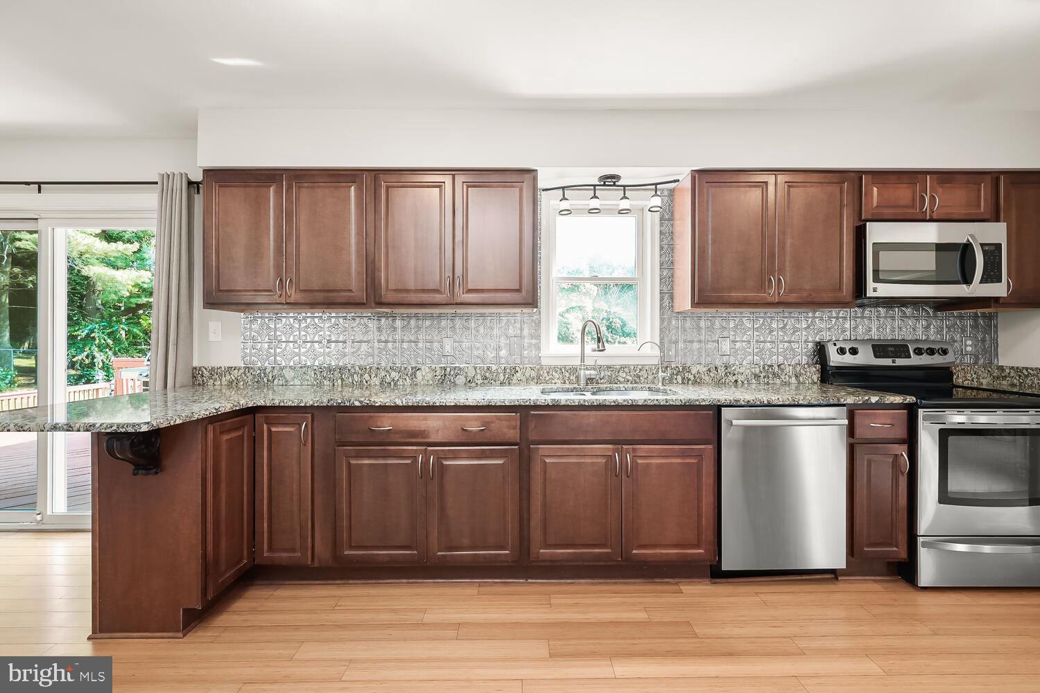 655 Streaker Road Sykesville, MD 21784 - Photo 5 of 64 Kitchen
