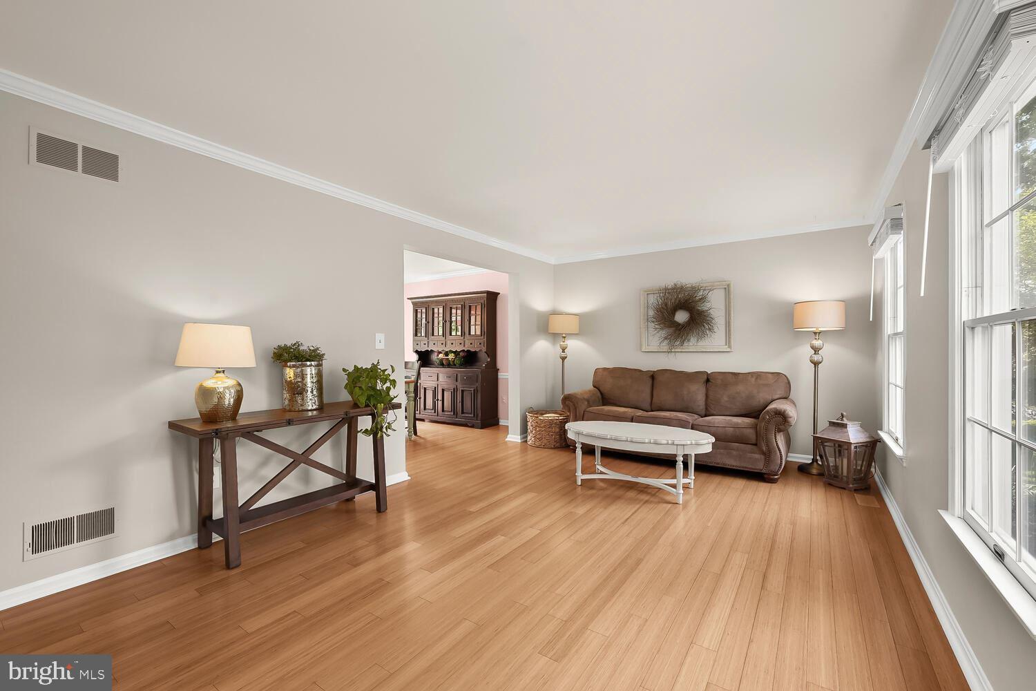 655 Streaker Road Sykesville, MD 21784 - Photo 9 of 64 Living Room | Crown Molding
