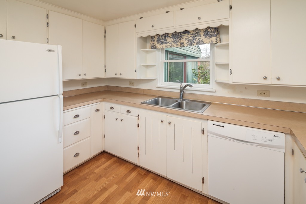 618 West Hemmi Road Bellingham, WA 98226 - Photo 9 of 25