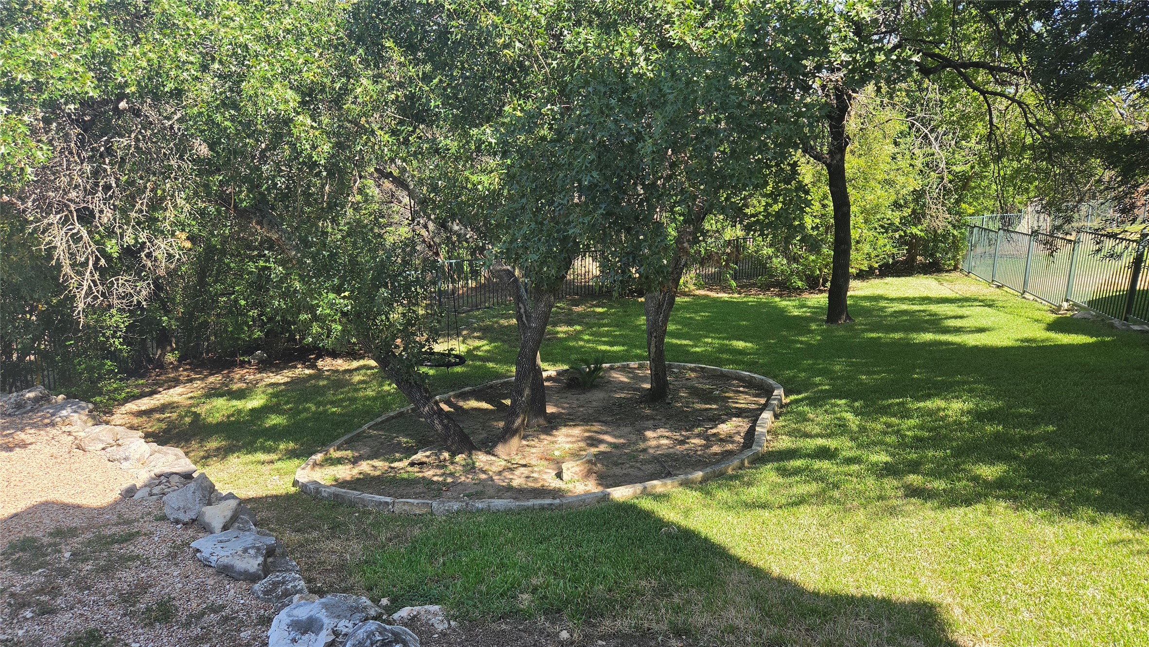 2800 Waymaker Way, Unit 23 Austin, TX 78746 - Photo 2 of 6 Gallery Image 2