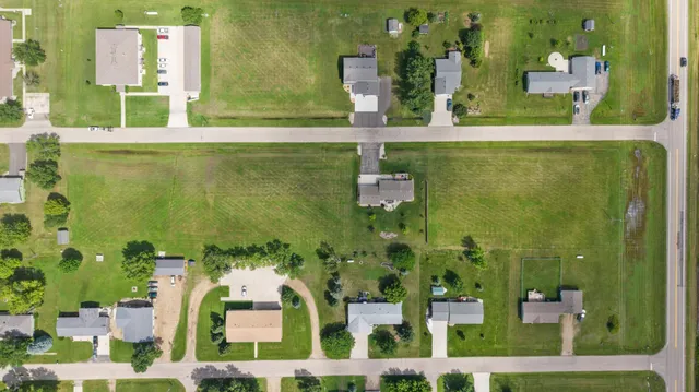 $5,000 | 306 South 6th Street, Fairmount, ND 58030