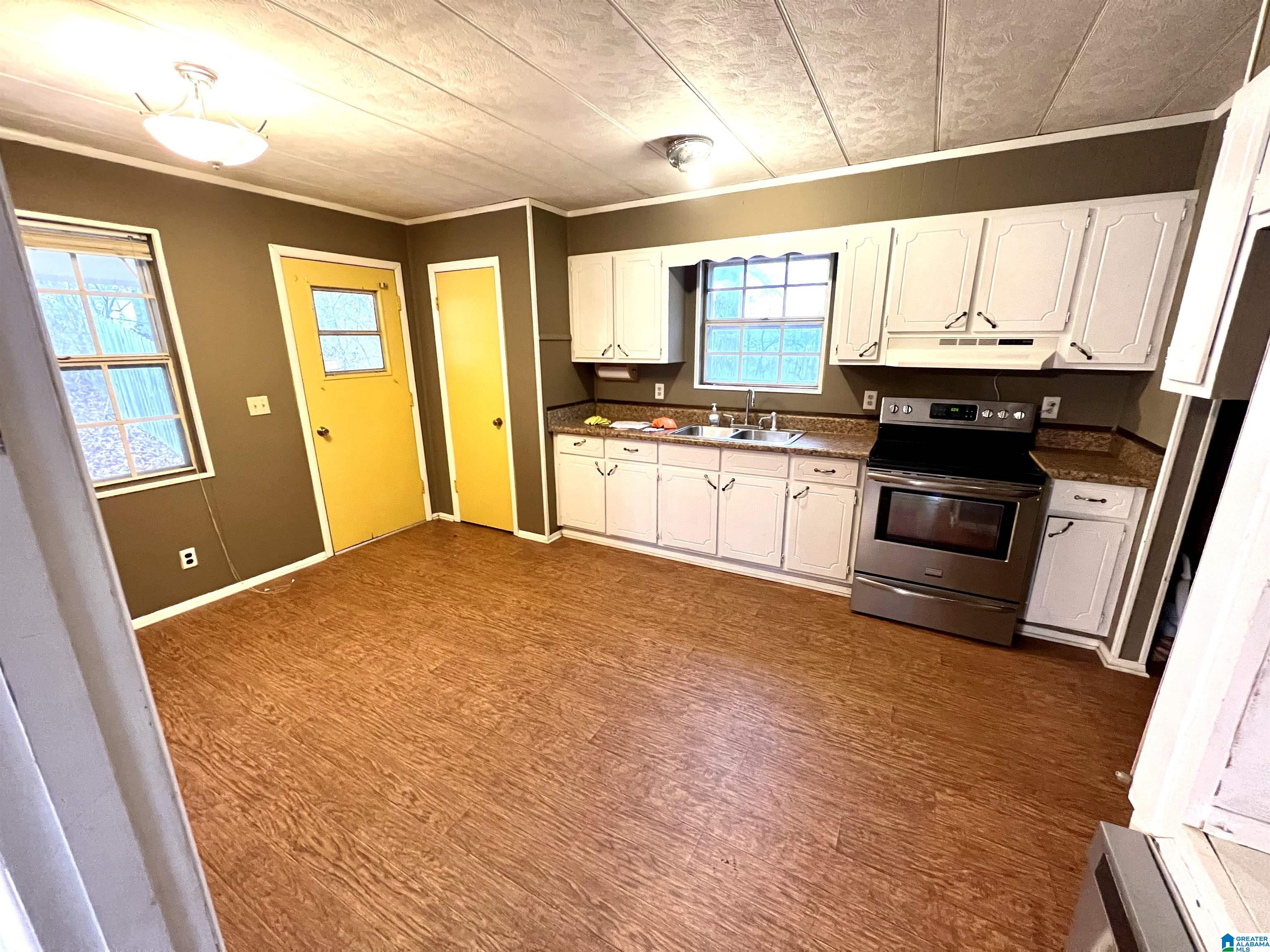 808 Ridgeway Drive Oneonta, AL 35121 - Photo 10 of 16