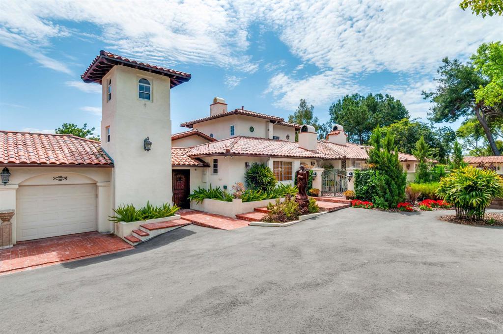 725 Hamilton Lane Fallbrook, CA 92028 - Photo 3 of 54