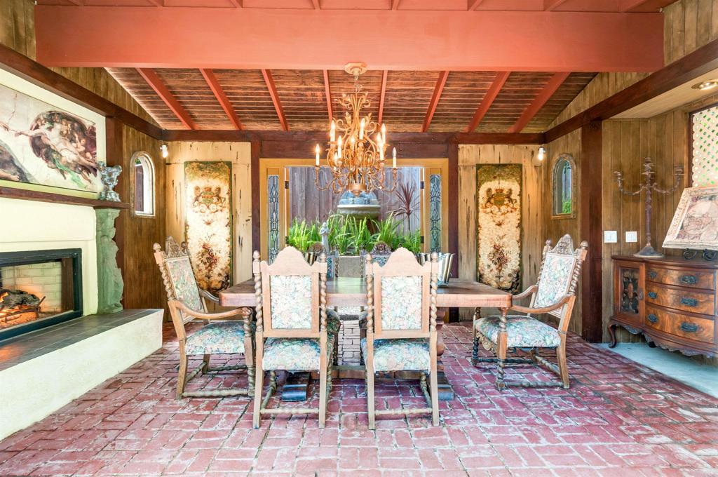 725 Hamilton Lane Fallbrook, CA 92028 - Photo 9 of 54 a view of a dining room with furniture window and outside view