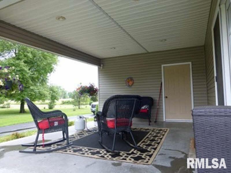 2103 Norman Road Marion, IL 62959 - Photo 14 of 17