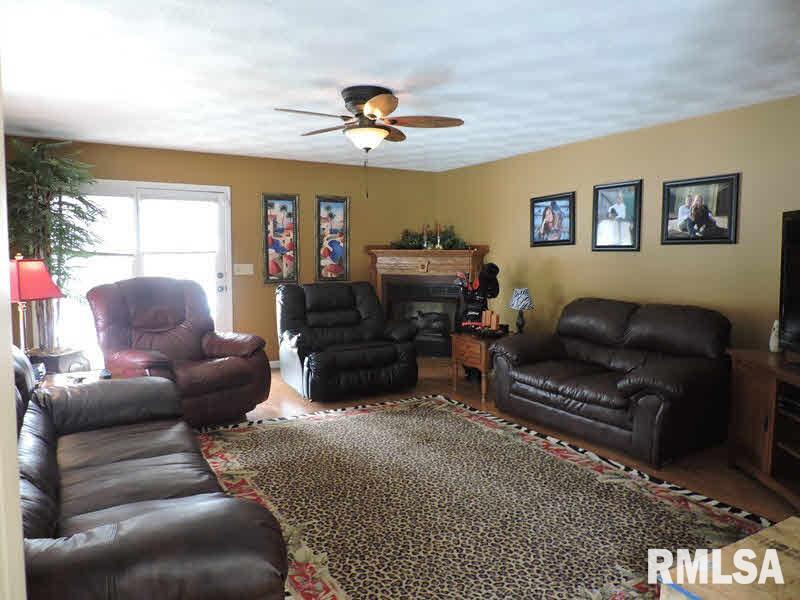 2103 Norman Road Marion, IL 62959 - Photo 7 of 17