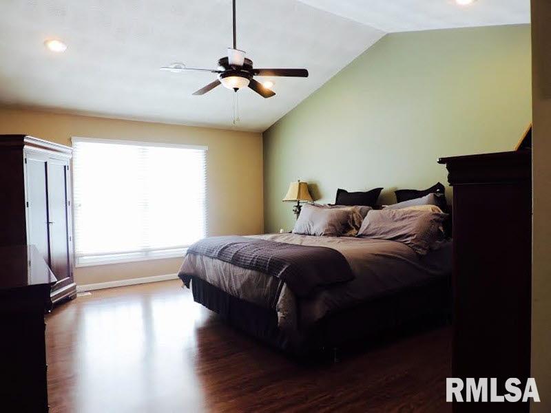 2103 Norman Road Marion, IL 62959 - Photo 9 of 17