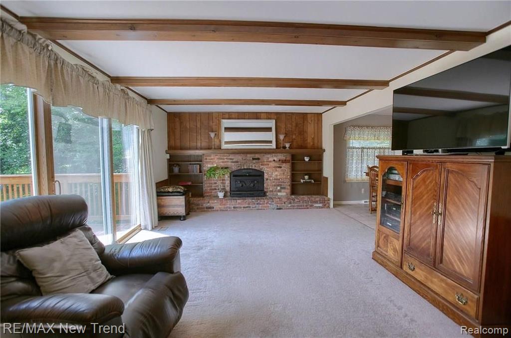 36307 West Lyman Road Farmington Hills, MI 48331 - Photo 15 of 33