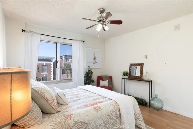 $325,000 | 250 Linden Avenue, Unit 25, Long Beach, CA 90802