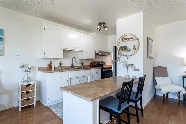 $325,000 | 250 Linden Avenue, Unit 25, Long Beach, CA 90802