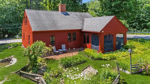 $569,000 | 16 Perkins Road, Londonderry, NH 03053